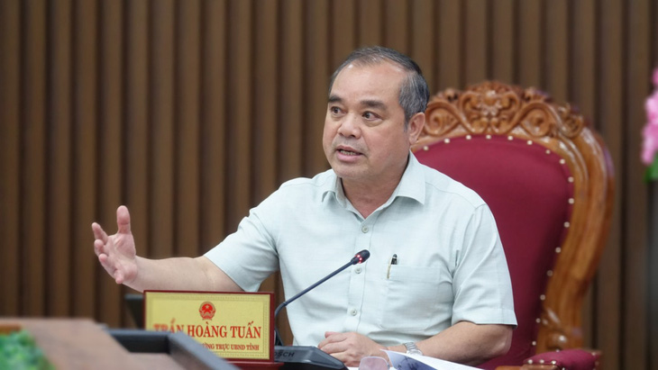 Ông Trần Hoàng Tuấn, phó chủ tịch thường trực UBND tỉnh, sẽ điều hành UBND tỉnh Quảng Ngãi cho đến khi kiện toàn chức danh chủ tịch UBND tỉnh - Ảnh: TRẦN MAI