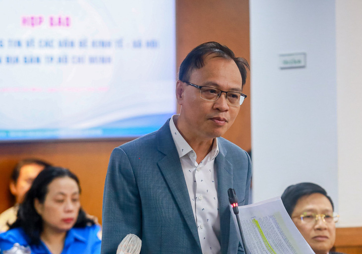 Ông Nguyễn Hồ Hoàng Vũ - phó tổng giám đốc Ngân hàng Eximbank - Ảnh: CHÂU TUẤN