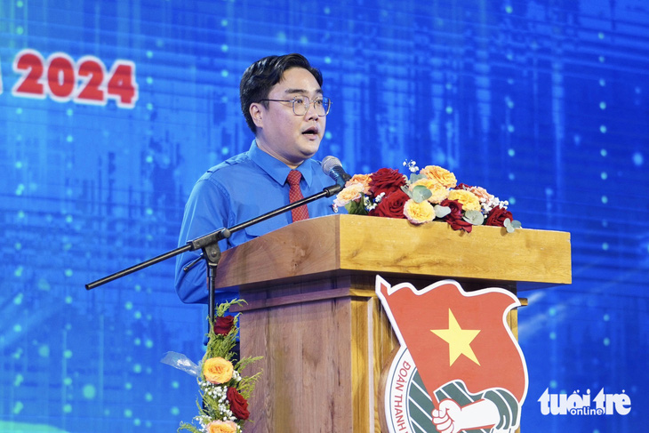 Phó bí thư thường trực Thành Đoàn TP.HCM Ngô Minh Hải phát biểu tại chương trình - Ảnh: THANH HIỆP