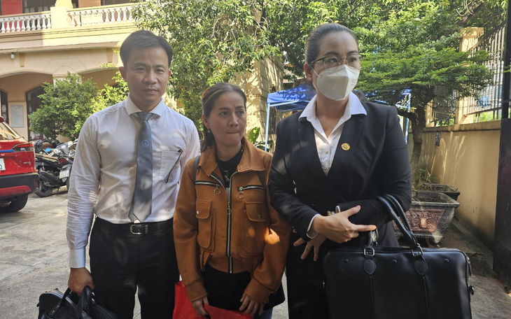 Chuyển vụ kiện chia thừa kế của gia đình nghệ sĩ Vũ Linh lên tòa án TP.HCM