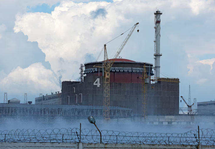 Nhà máy điện hạt nhân Zaporizhzhia tháng 8-2022 - Ảnh: REUTERS
