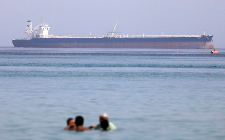 Houthi phóng tên lửa trúng tàu Trung Quốc ở Biển Đỏ