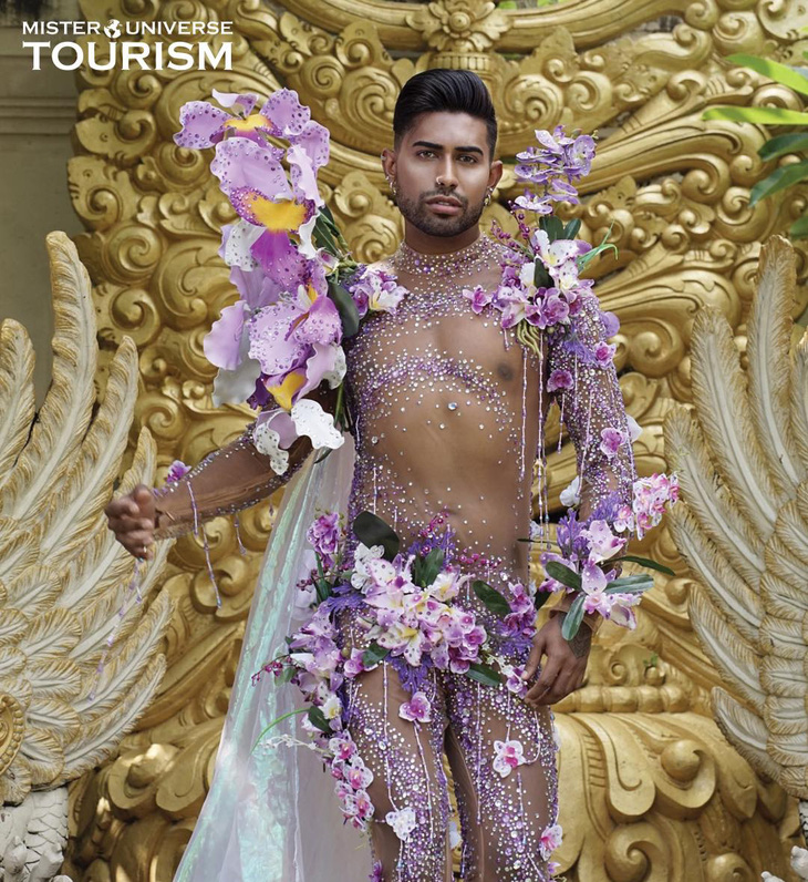 Bộ trang phục dân tộc của Singapore gây nhiều tranh cãi - Ảnh: Fanpage Mister Universe Tourism