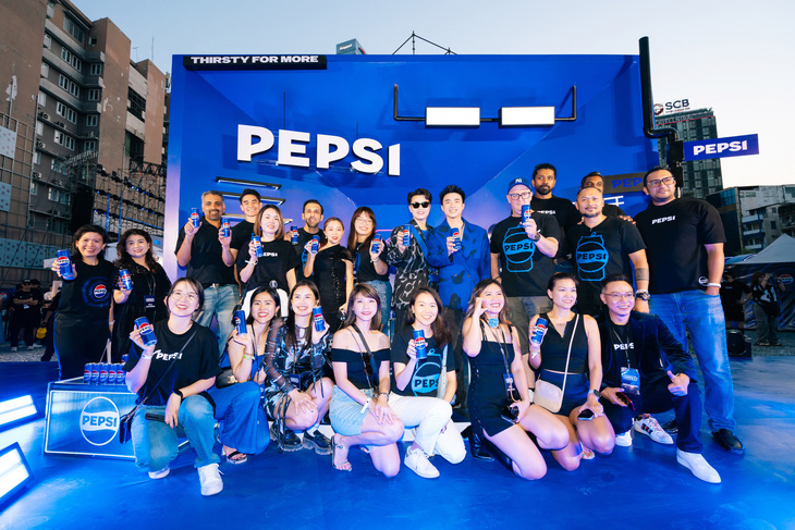 Các khách mời tham gia cùng sự kiện Pepsi kỉ niệm 30 năm có mặt tại Việt Nam. Ảnh: Đ.H
