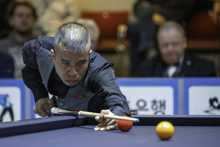 Trần Quyết Chiến thi đấu tại Giải Billiards carom 3 băng đồng đội thế giới - Ảnh: IMAGO