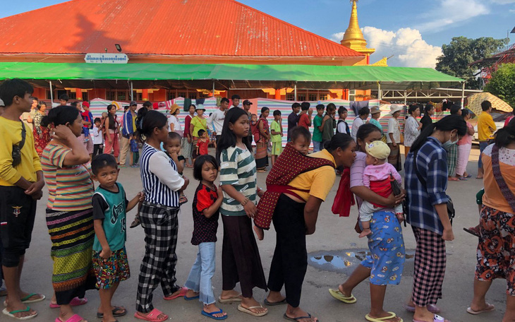 Thái Lan bắt đầu chuyển hàng cứu trợ cho Myanmar