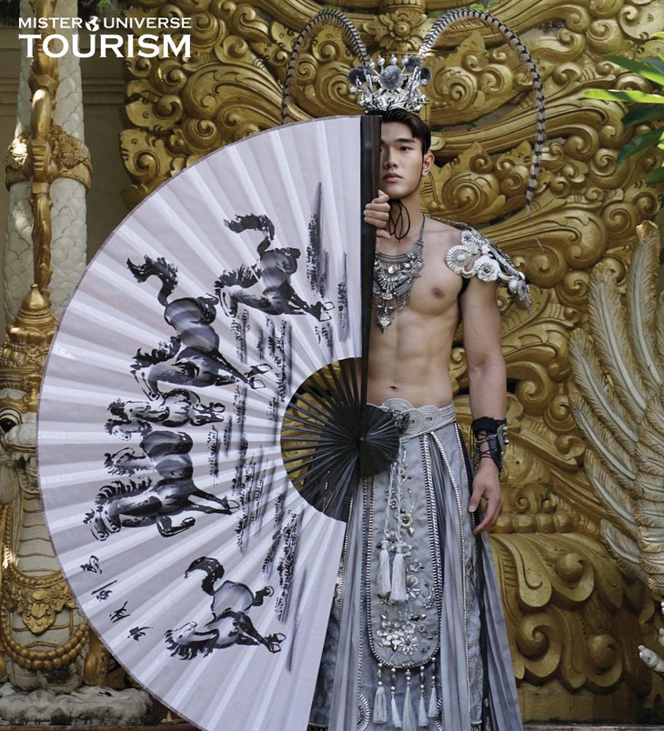 Chien Yu Chen đoạt giải trang phục dân tộc đẹp nhất - Ảnh: Mister Universe Tourism