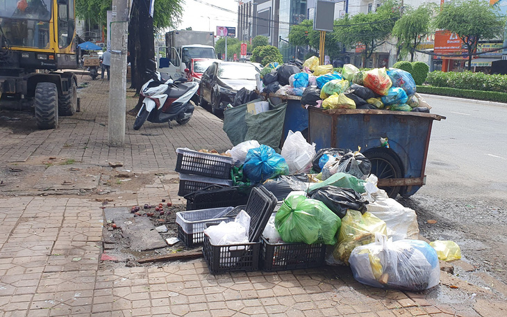 Quận trung tâm Cần Thơ xử phạt đổ rác bừa bãi qua camera