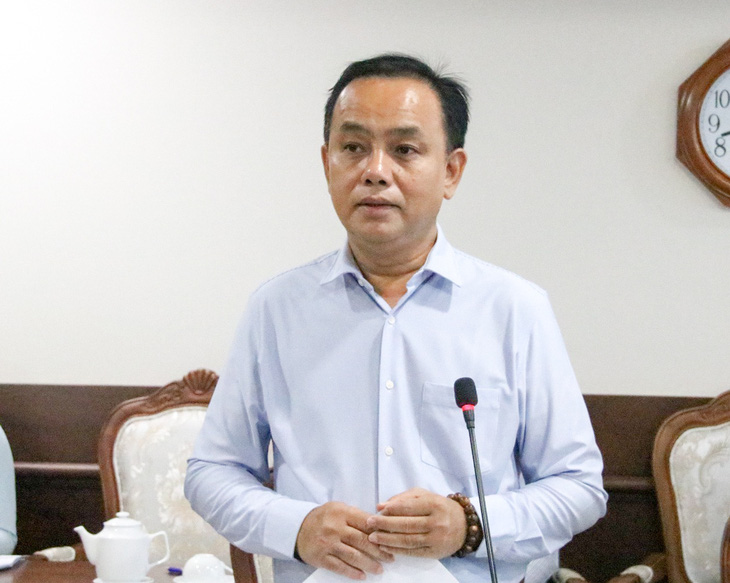 Chủ tịch UBND quận Phú Nhuận Nguyễn Đông Tùng phát biểu tại buổi làm việc - Ảnh: T.N.