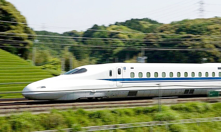 Đường sắt tốc độ cao Bắc - Nam đang được đề xuất với thiết kế 350km/h - Ảnh: V.N.