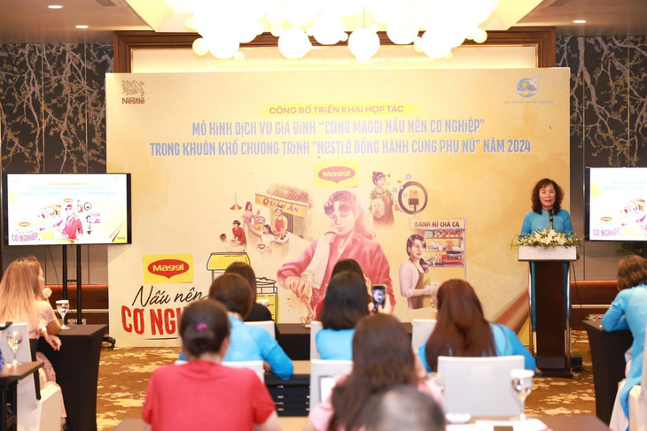 Bà Trương Thị Thu Thủy - ủy viên Đoàn Chủ tịch, trưởng Ban Gia đình - Xã hội, Hội Liên hiệp Phụ nữ Việt Nam - bày tỏ quan điểm tích cực của Hội Liên hiệp Phụ nữ Việt Nam với mô hình dịch vụ gia đình