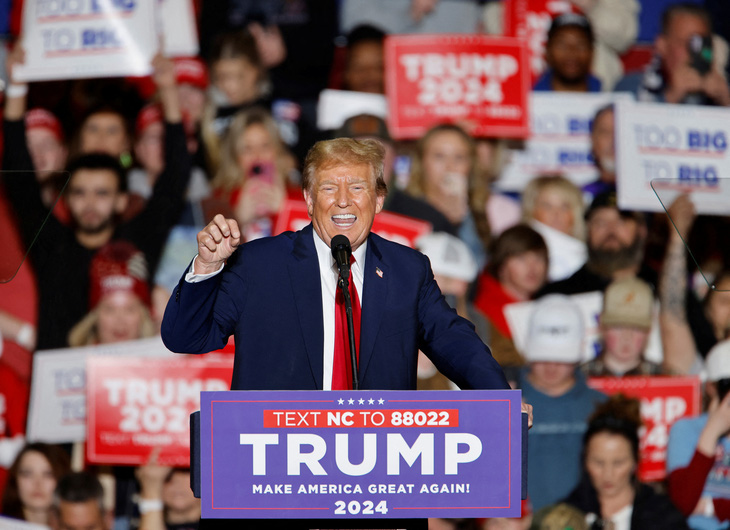 Ông Trump đã hướng đến tháng 11, thay vì bận tâm về đối thủ cùng Đảng Cộng hòa Nikki Haley - Ảnh: REUTERS