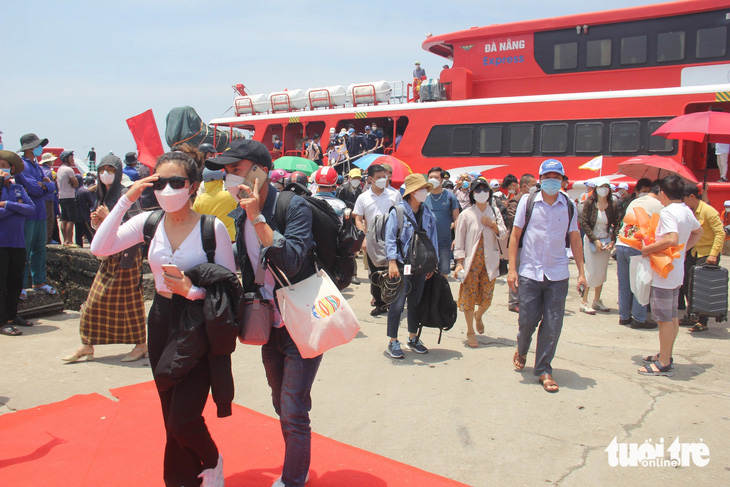Cục Du lịch quốc gia Việt Nam kỳ vọng sẽ có thêm nhiều sản phẩm kết nối các điểm đến bằng nhiều hình thức vận tải - Ảnh: TRƯỜNG TRUNG