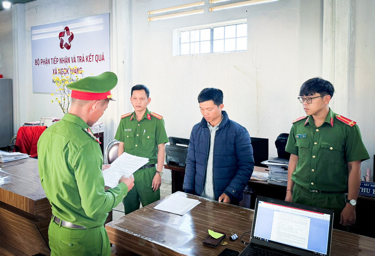 Cán bộ địa chính xã Ngok Wang Bùi Thu Ba bị cơ quan công an khởi tố - Ảnh: N.N. 