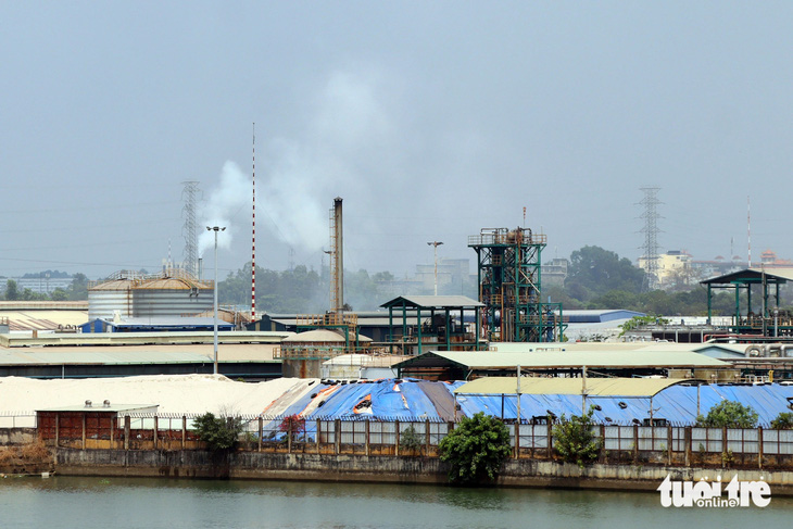 Hiện có khoảng 70 doanh nghiệp trong Khu công nghiệp Biên Hòa 1 còn thời hạn thuê đất, với hơn 21.000 lao động làm việc tại đây
