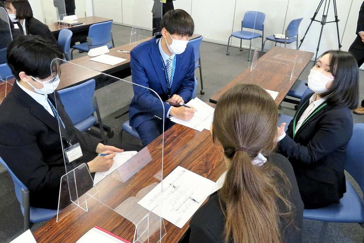 Nhật Bản cho phép nhiều sinh viên nước ngoài ở lại làm việc- Ảnh 1.