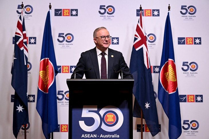 Thủ tướng Úc Anthony Albanese phát biểu tại cuộc họp báo trong khuôn khổ Hội nghị cấp cao đặc biệt kỷ niệm 50 năm quan hệ ASEAN - Úc hôm 5-3 - Ảnh: AFP