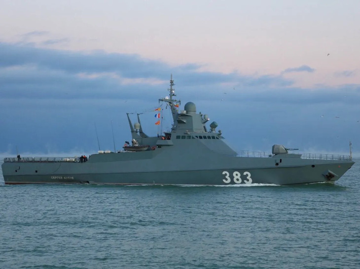 Tàu tuần tra Sergei Kotov của Nga - Ảnh: KYIV INDEPENDENT