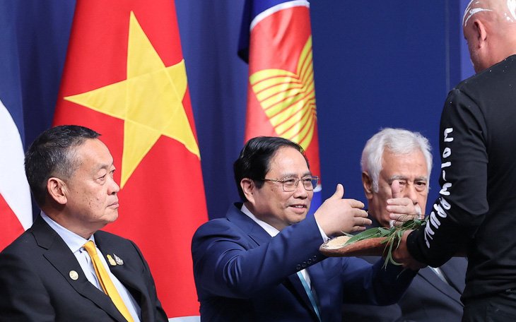 Úc đón Thủ tướng, lãnh đạo ASEAN bằng nghi lễ lá khói độc đáo