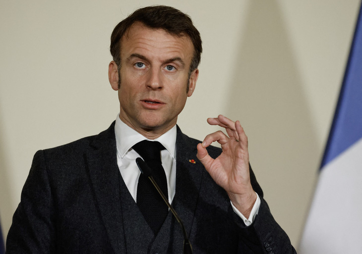 Tổng thống Pháp Emmanuel Macron phát biểu tại Cộng hòa Czech ngày 5-3 - Ảnh: AFP