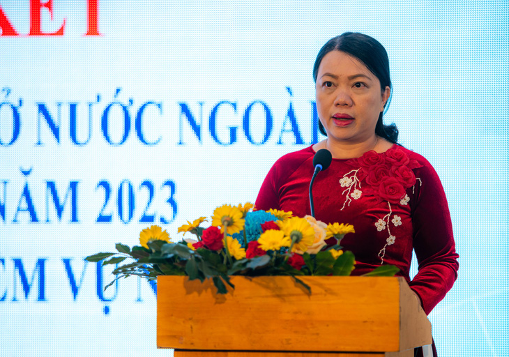Chủ nhiệm Ủy ban về người Việt Nam ở nước ngoài TP.HCM Vũ Thị Huỳnh Mai phát biểu tại hội nghị - Ảnh: NGỌC ĐỨC