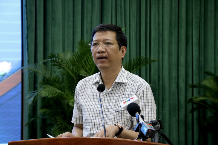 Ông Nguyễn Duy Hoàng - phó cục trưởng Cục Kiểm soát thủ tục hành chính - nêu ý kiến tại hội nghị - Ảnh: H.N.