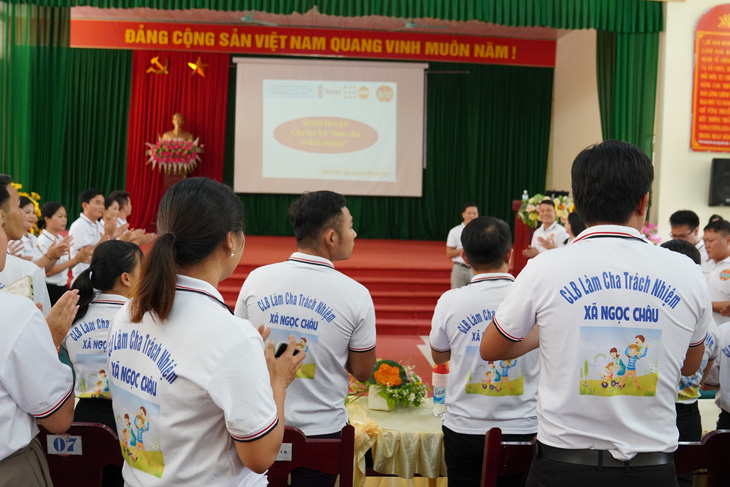 Một buổi sinh hoạt của CLB Làm cha trách nhiệm tại xã Ngọc Châu, huyện Tân Yên, tỉnh Bắc Giang - Ảnh: UNFPA