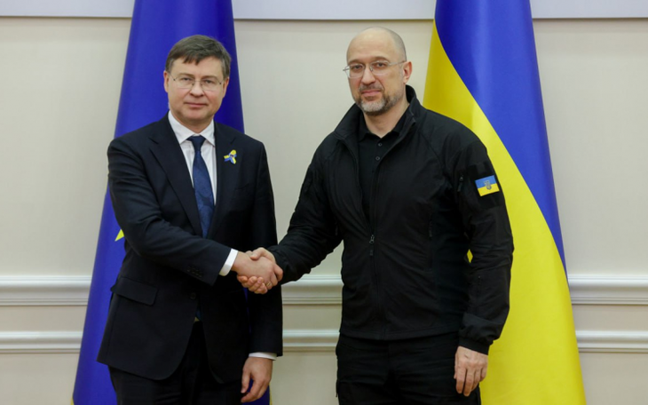 EU bắn tín hiệu mở cửa đón Ukraine