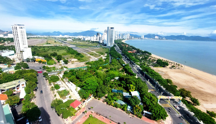 Khu sân bay Nha Trang có các dự án tỉnh Khánh Hòa đã giao đất cho Công ty CP Tập đoàn Phúc Sơn phân lô bán nền, đang bị các Cơ quan điều tra của Bộ Công an và Bộ Quốc phòng điều tra, chờ xử lý - Ảnh: PHAN SÔNG NGÂN 