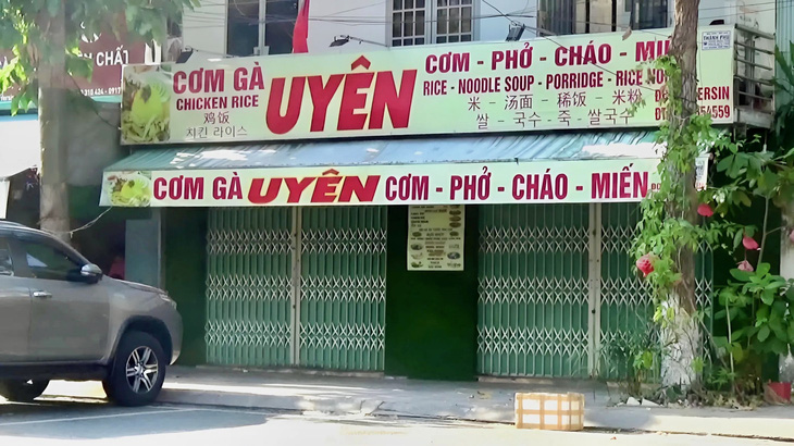 Loạt quán cơm gà ở Nha Trang đóng cửa sau các vụ ngộ độc thực phẩm- Ảnh 2.