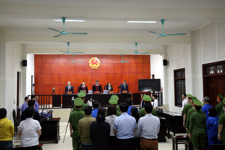 Toàn cảnh phiên tòa xét xử cựu thiếu tướng Đỗ Hữu Ca - Ảnh: TIẾN THẮNG