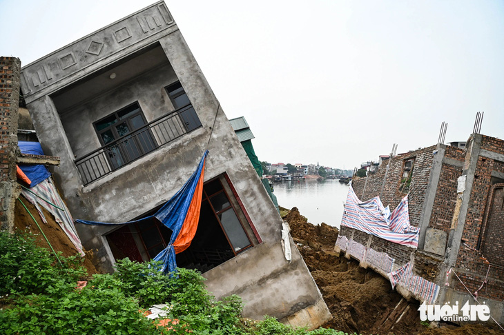 Khu dân cư ven sông ở Bắc Ninh tan hoang sau chuỗi ngày sạt lở- Ảnh 4.