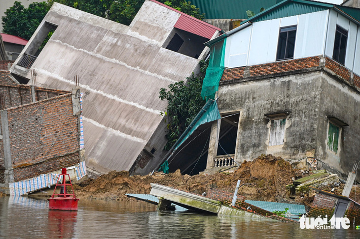 Khu dân cư ven sông ở Bắc Ninh tan hoang sau chuỗi ngày sạt lở- Ảnh 6.
