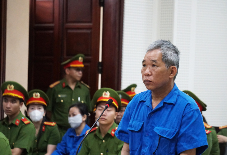 Bị cáo Trương Xuân Đước tại phiên tòa sáng 10-4 - Ảnh: T. THẮNG