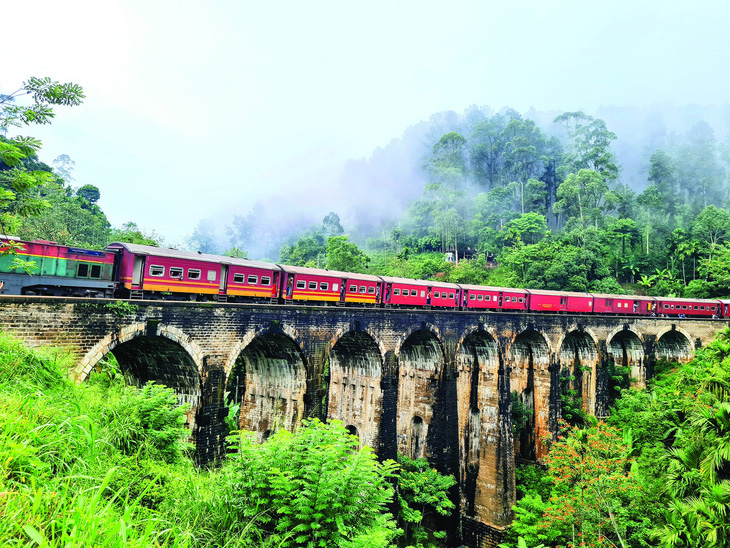 Cung đường xe lửa đẹp nhất thế giới từ Kandy đi Ella. Ảnh: TÚ NGUYỄN