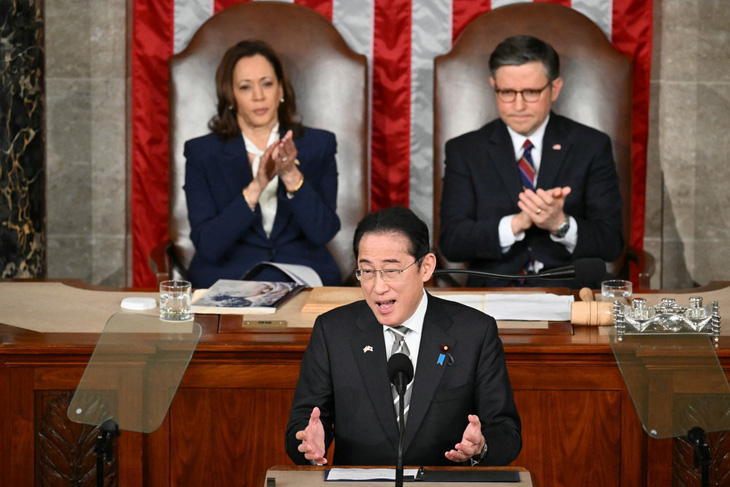 Thủ tướng Nhật Bản Kishida Fumio phát biểu tại Quốc hội Mỹ ngày 11-4 - Ảnh: AFP