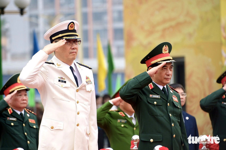 Bộ trưởng Bộ Quốc phòng Việt Nam - Trung Quốc tham dự nhiều hoạt động gắn kết hai nước- Ảnh 4.