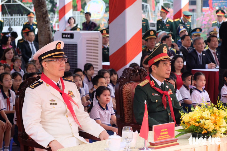 Bộ trưởng Bộ Quốc phòng Việt Nam - Trung Quốc tham dự nhiều hoạt động gắn kết hai nước- Ảnh 11.
