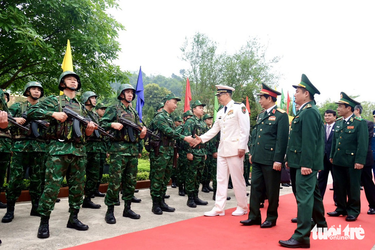 Bộ trưởng Bộ Quốc phòng Việt Nam - Trung Quốc tham dự nhiều hoạt động gắn kết hai nước- Ảnh 15.