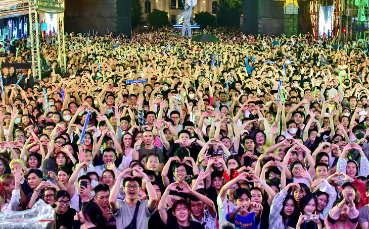 Lễ hội âm nhạc quốc tế Hò Dô năm 2023 đã thu hút hàng ngàn khán giả trong và ngoài nước tham dự - Ảnh: T.T.D.