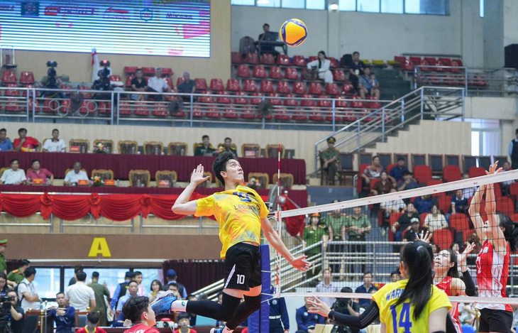 Bích Tuyền đóng vai trò quan trọng trong lối chơi của LPBank Ninh Bình - Ảnh: VFV