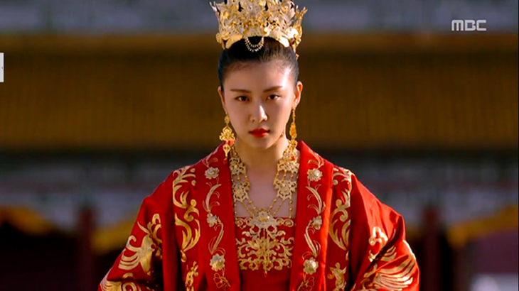Ha Ji Won trong Hoàng hậu Ki