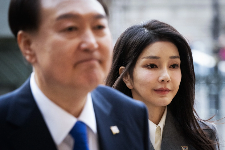 Tổng thống Yoon Suk Yeol và đệ nhất phu nhân Kim Keon Hee. Ảnh: Wire Image