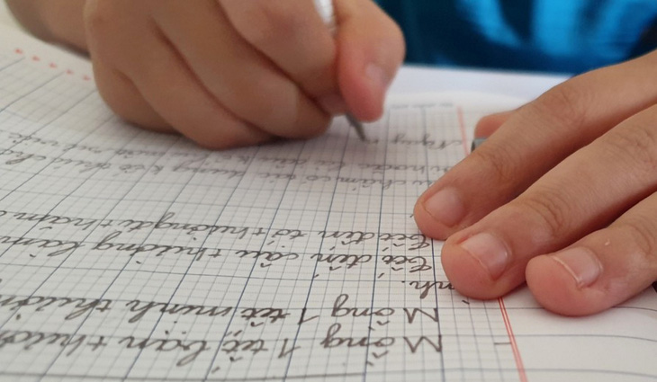 Học sinh lớp 6 không biết đọc thông viết thạo có phần trách nhiệm của giáo viên tiểu học - Ảnh: QUỐC NAM