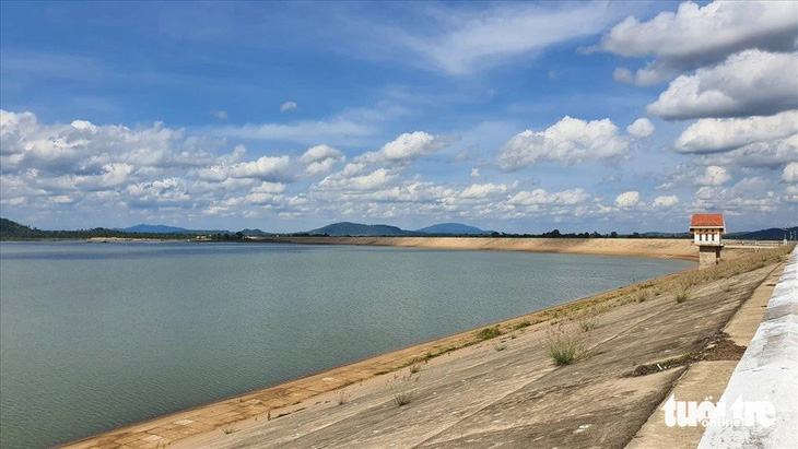 Hồ thủy lợi Ia Mơr vừa được đầu tư sẽ cứu hạn cho 12.000 ha đất nông nghiệp tỉnh Gia Lai và Đắk Lắk - Ảnh: THANH TUẤN