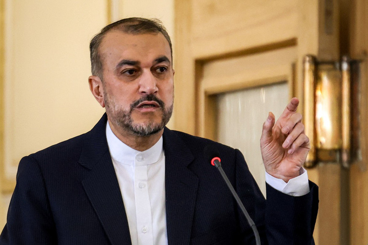 Ngoại trưởng Iran Hossein Amirabdollahian dọa rằng nước này sẽ tấn công mạnh hơn nếu Israel trả đũa - Ảnh: AFP