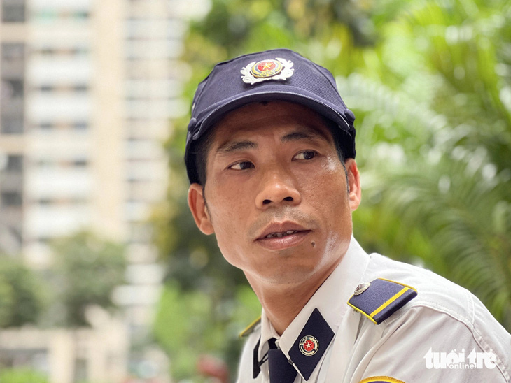 Ông Nguyễn Văn Tho - nhân viên bảo vệ giải cứu người phụ nữ bị chém chiều 14-4 - Ảnh: HỒNG QUANG