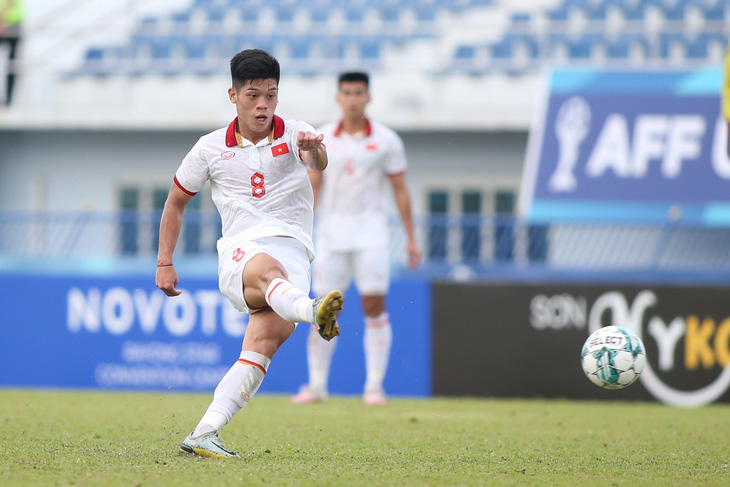 Tiền vệ Nguyễn Đức Việt từng là trụ cột trong đội hình U23 Việt Nam dưới trướng HLV Hoàng Anh Tuấn vô địch Đông Nam Á năm 2023 - Ảnh: HOÀNG TÙNG