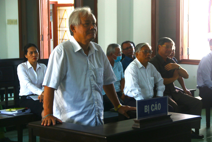 Chuyển nhượng 'đất vàng' trái luật, cựu chủ tịch UBND tỉnh Phú Yên nhận án treo