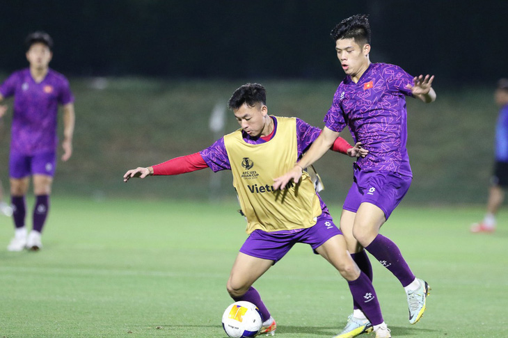 Ban huấn luyện U23 Việt Nam sẽ chốt danh sách 23 cầu thủ chính tham dự giải vào trước hoặc sau buổi tập tối ngày 15-4 theo giờ Qatar - Ảnh: VFF